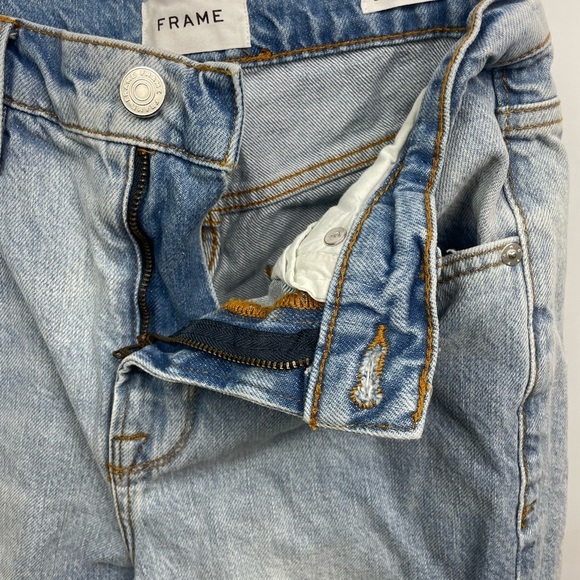Frame Clash Light Wash Le Vintage Bermuda Jean Shorts - Picture 7 of 10